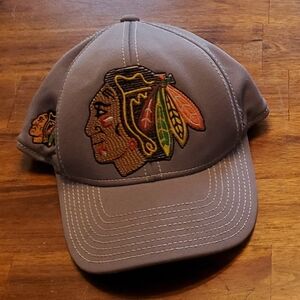 NHL Chicago Blackhawks Youth Baseball Hat - Grey With Logo